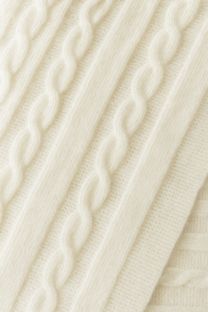 Angora Yünü Doğal Örgü Desenli Atkı Kadın Beyaz